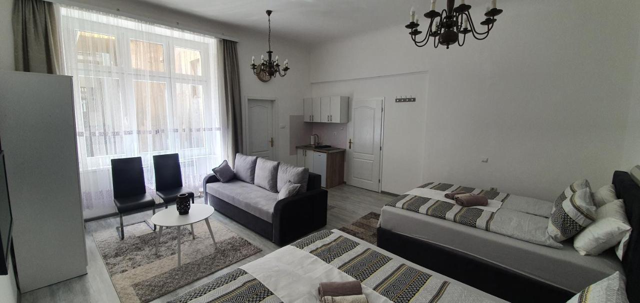 Apartment Ferhadija A&e *